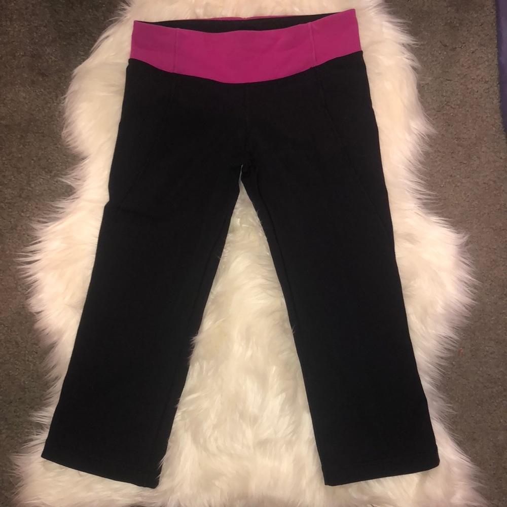 Lululemon yoga crops